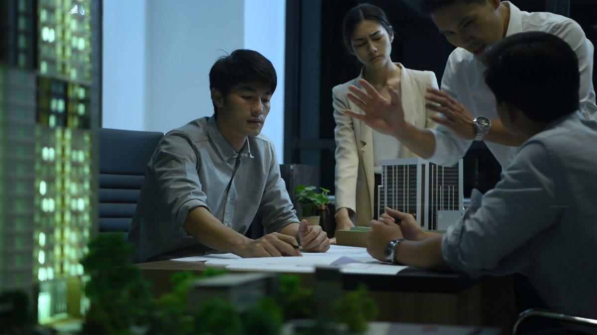 sales team work at midnight